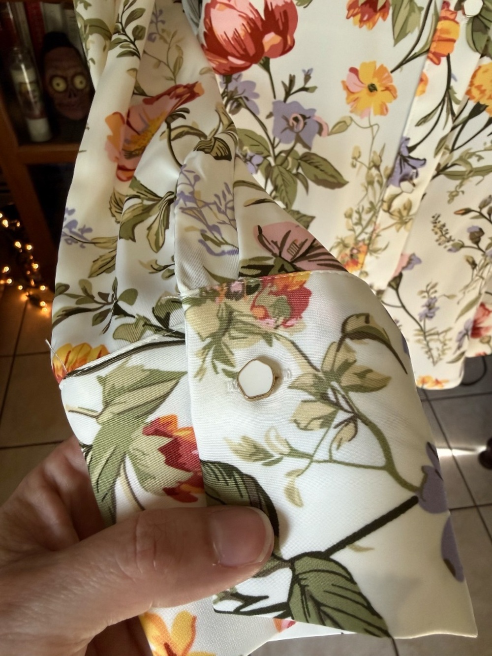 Joie Garden Floral Print Button Down Blouse XS - Picture 3 of 10
